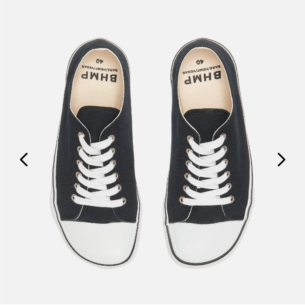 Classic Black and White Women's Sneakers - Picture 4 of 11